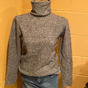 Women's Columbia sweater size medium